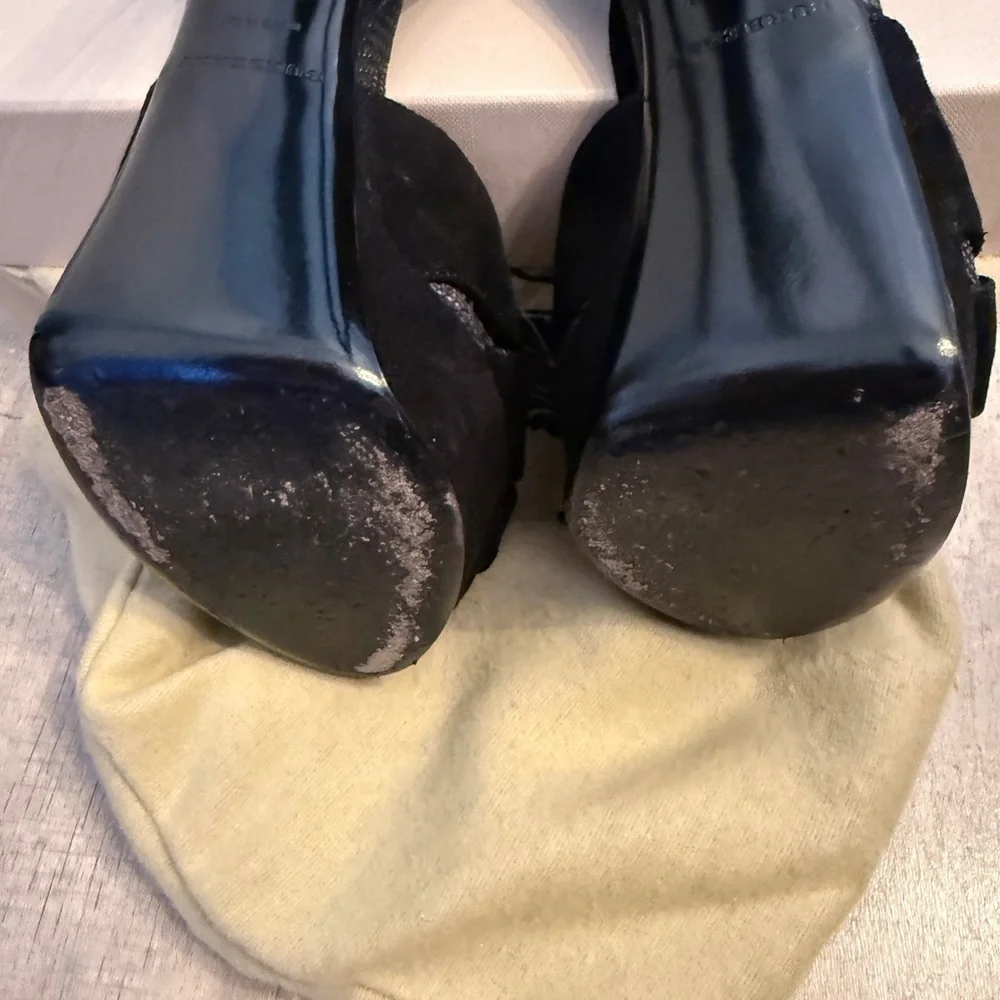 Burberry Elegant Black Platform Sandals